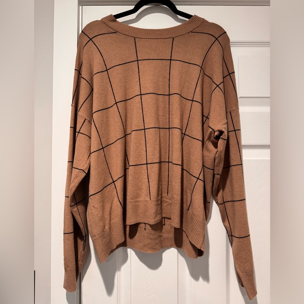 Auth. ✅ Women’s Brown/Black “Checkered” Long Sleeve Size XL🤎🖤 - Picture 2 of 7